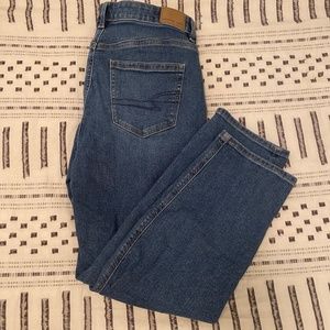New without tag American Eagle mom jeans